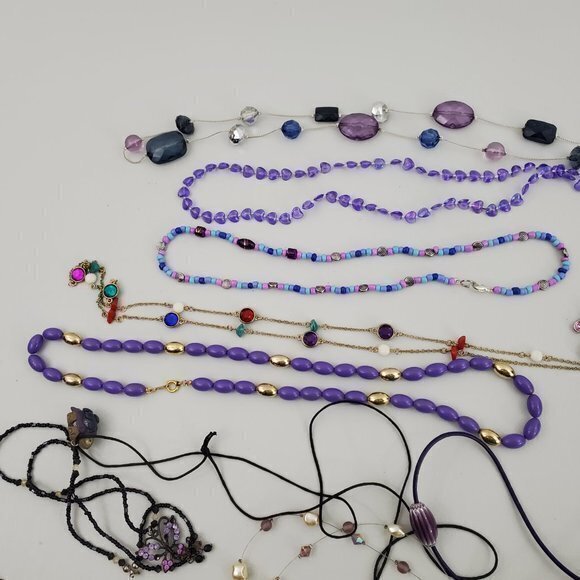 Purple Necklace Lot‎ 17 Piece Beaded Chain Mixed St - Picture 5 of 5